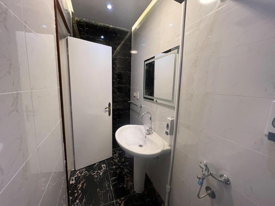 Luxury Apartment Downtown Kaherah Luaran gambar