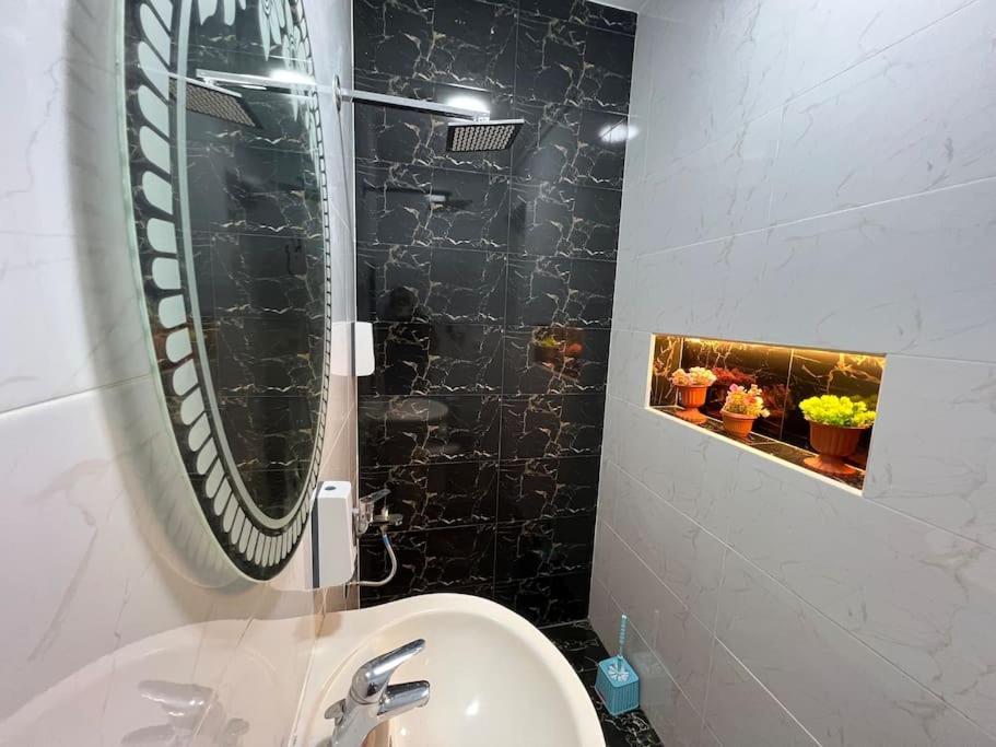 Luxury Apartment Downtown Kaherah Luaran gambar